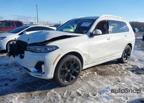 2022 BMW X7 xDrive40I z USA, uszkodzony, nr VIN 5UXCW2C00N9M49974